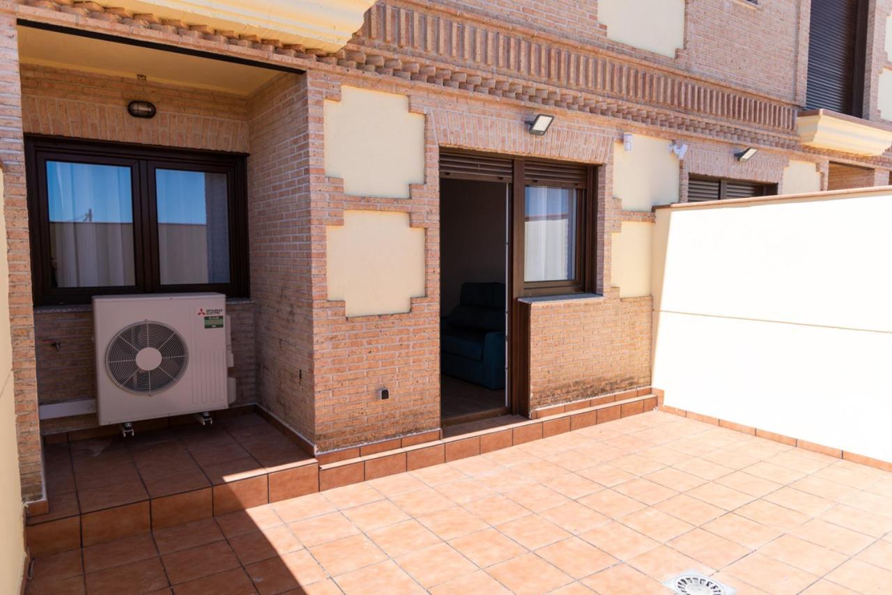 Apartamentos Hotel Carlos I Yuncos Екстериор снимка